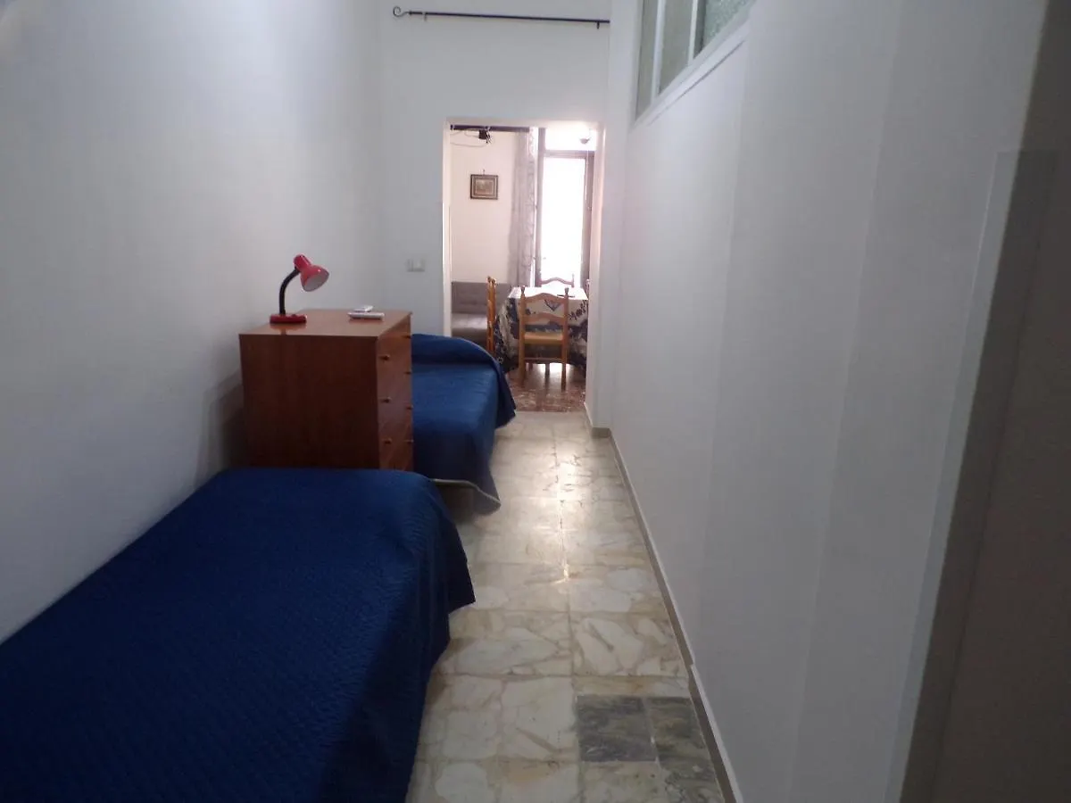 Appartamento Via Umberto 477 50 Metri Dal Mare Roccalumera